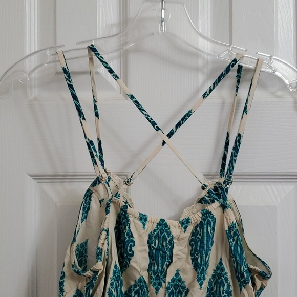 Xhilaration Pocketed Romper - Picture 4 of 5